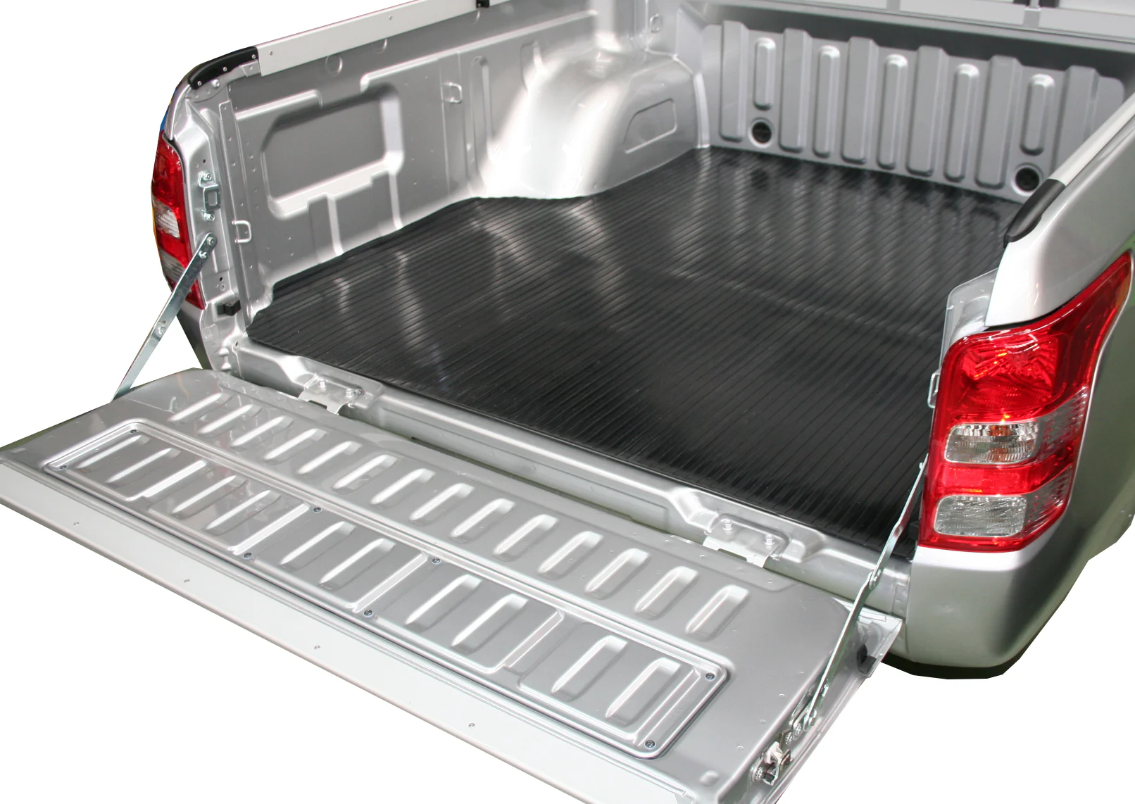 Heavy Duty Rubber Matting to suit Mitsubishi MQ / MR Triton Club Cab Ute - Suits Spray On Liner Or No Liner - Image 3